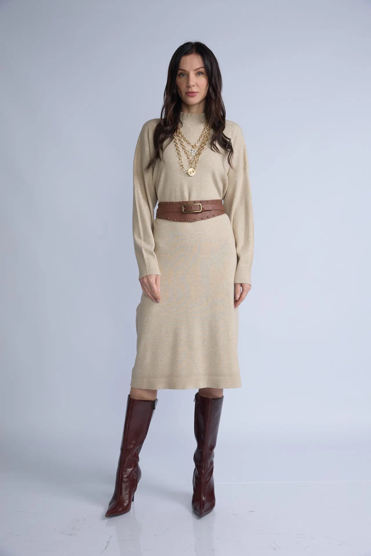 Vestido Cuello Alto Cinturon