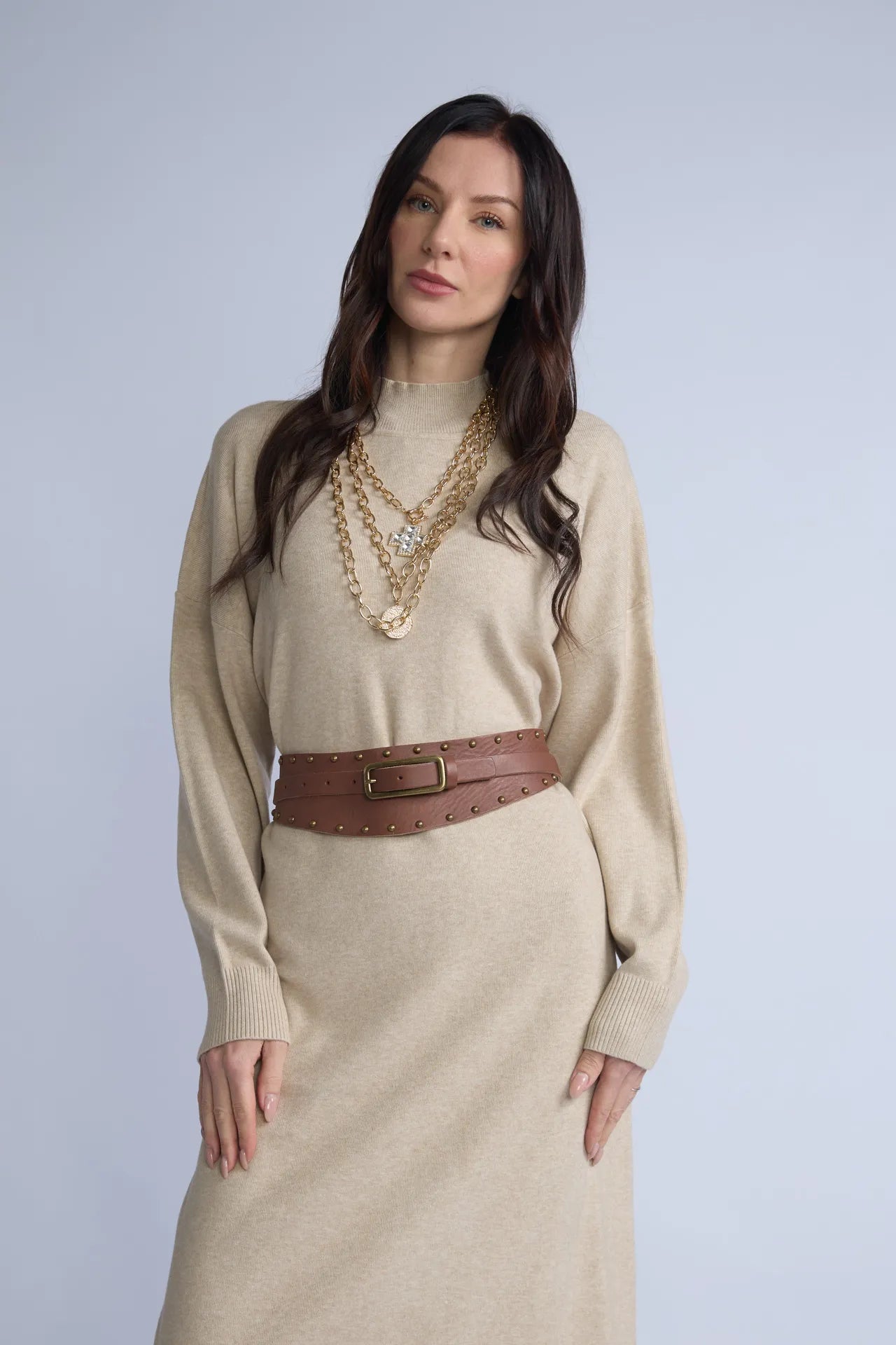 Vestido Cuello Alto Cinturon