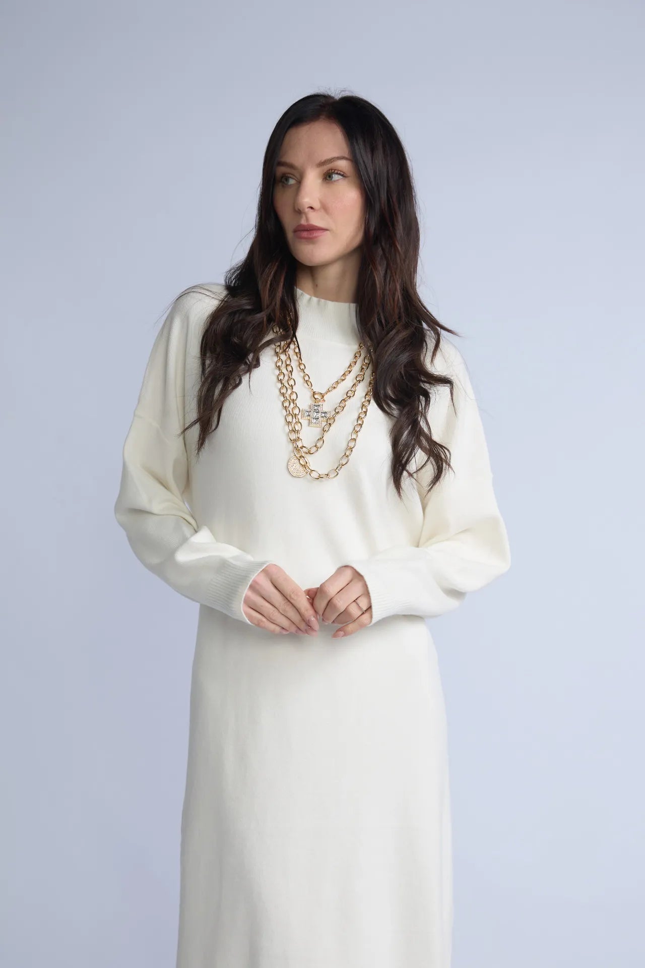 Vestido Cuello Alto Cinturon