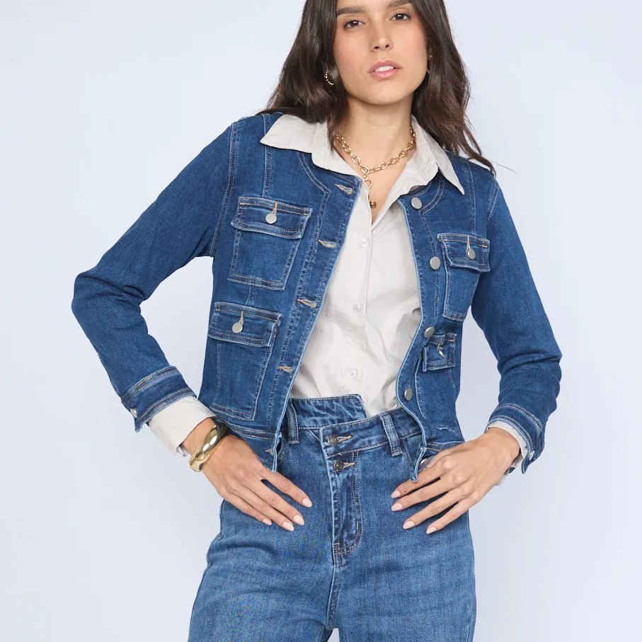 Denim jacket with pockets