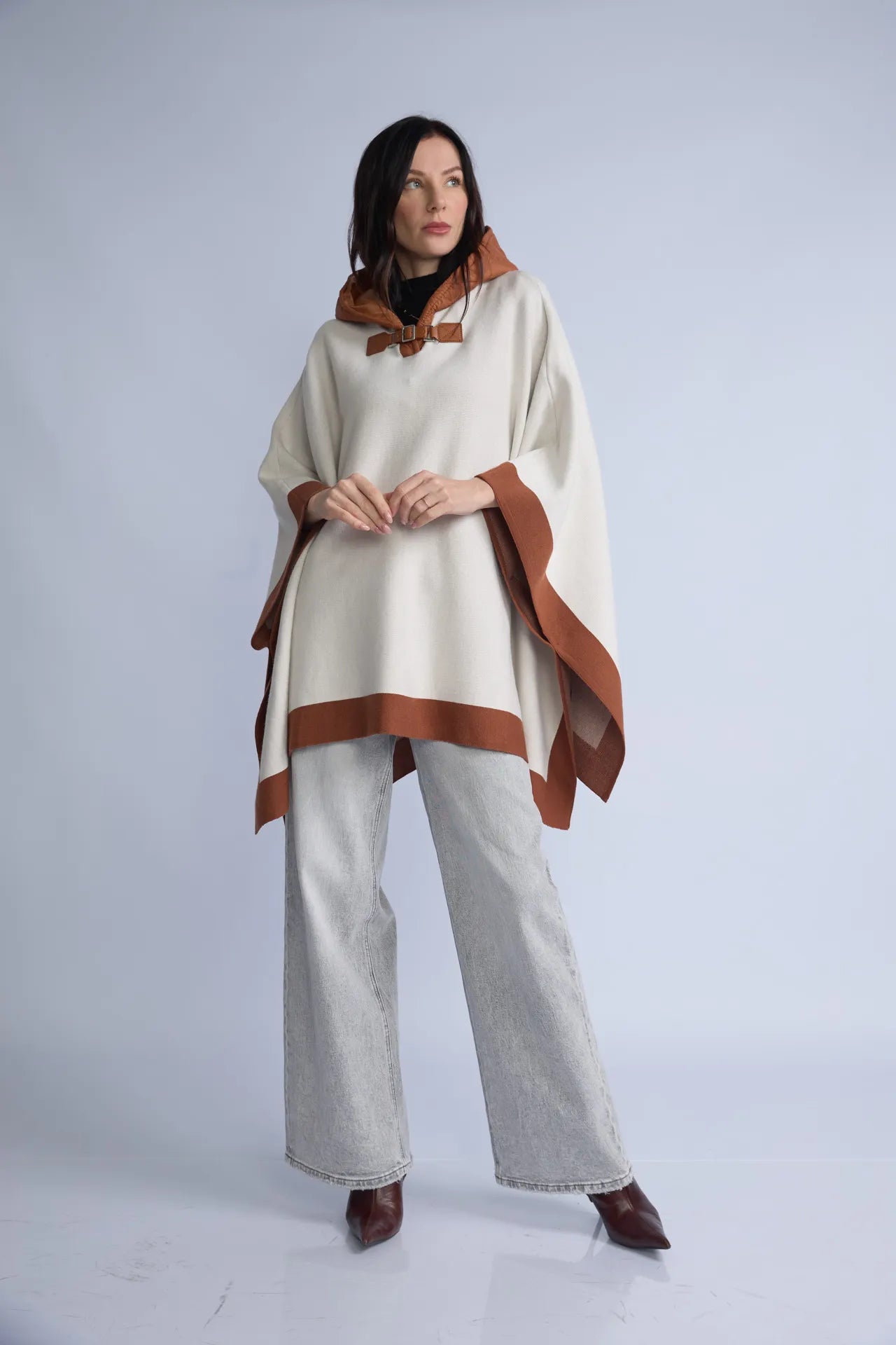 Poncho Capucha Acolchonada