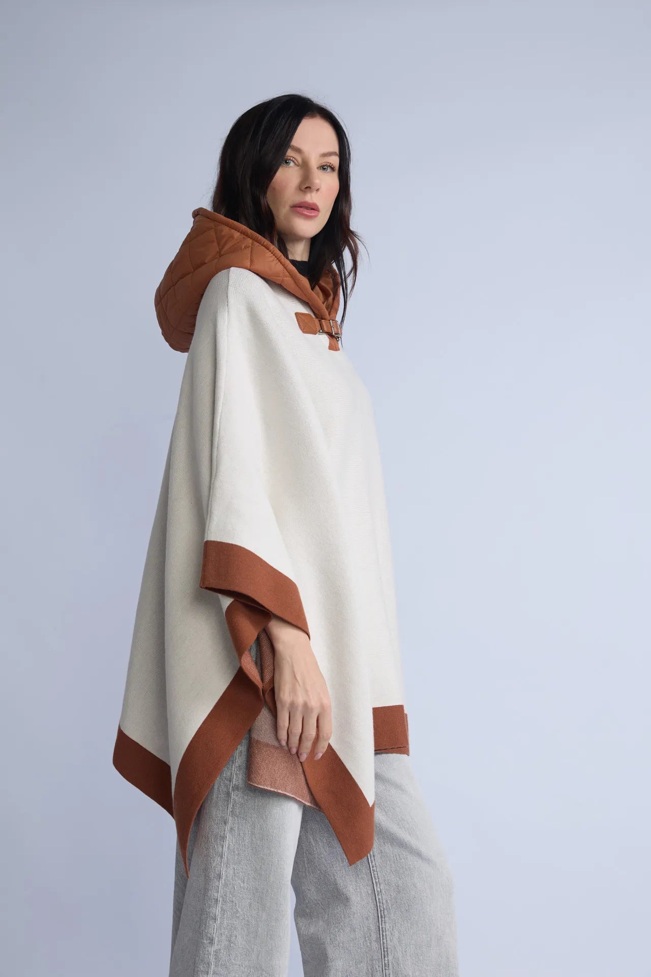 Poncho Capucha Acolchonada