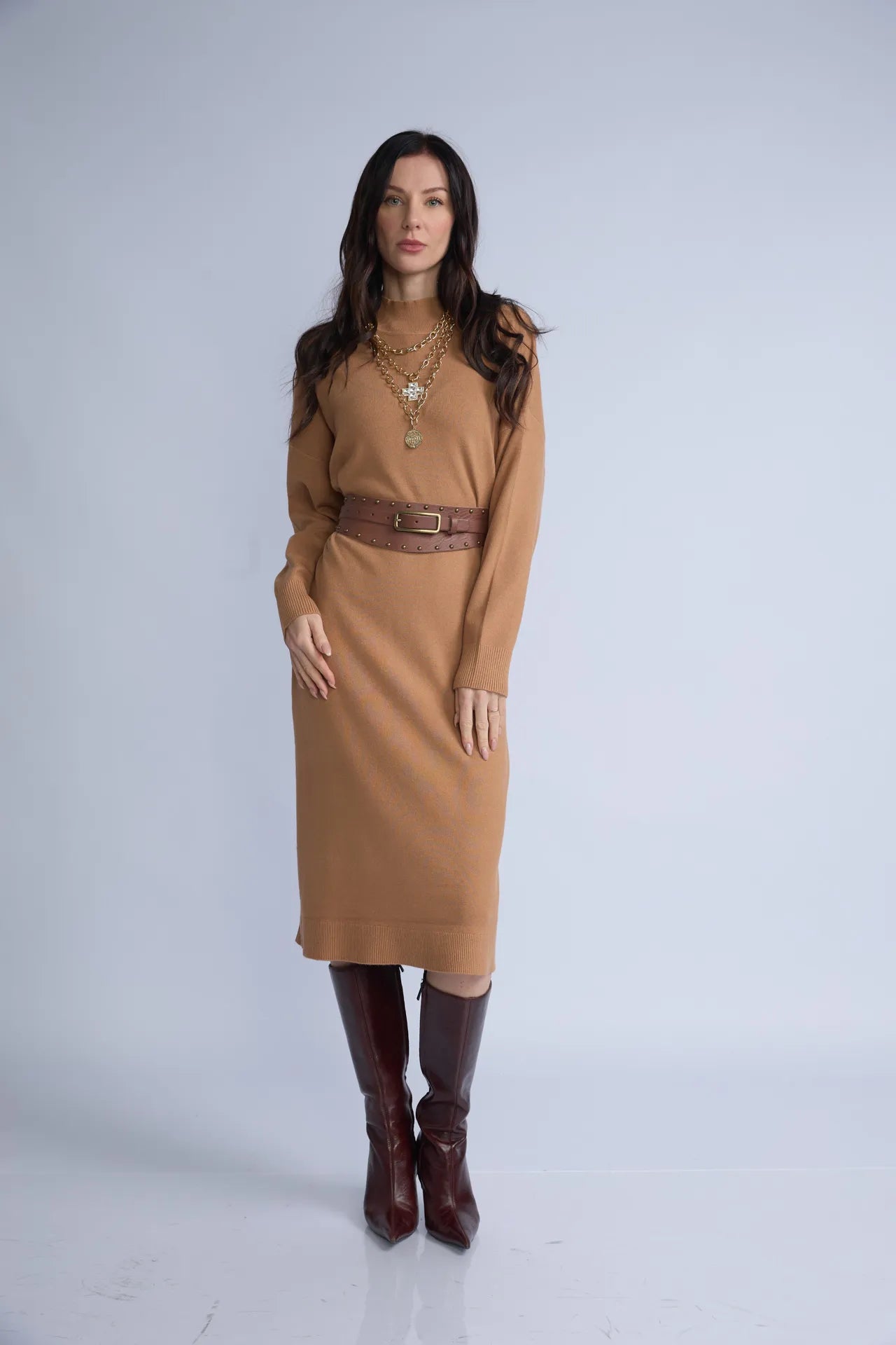 Vestido Cuello Alto Cinturon