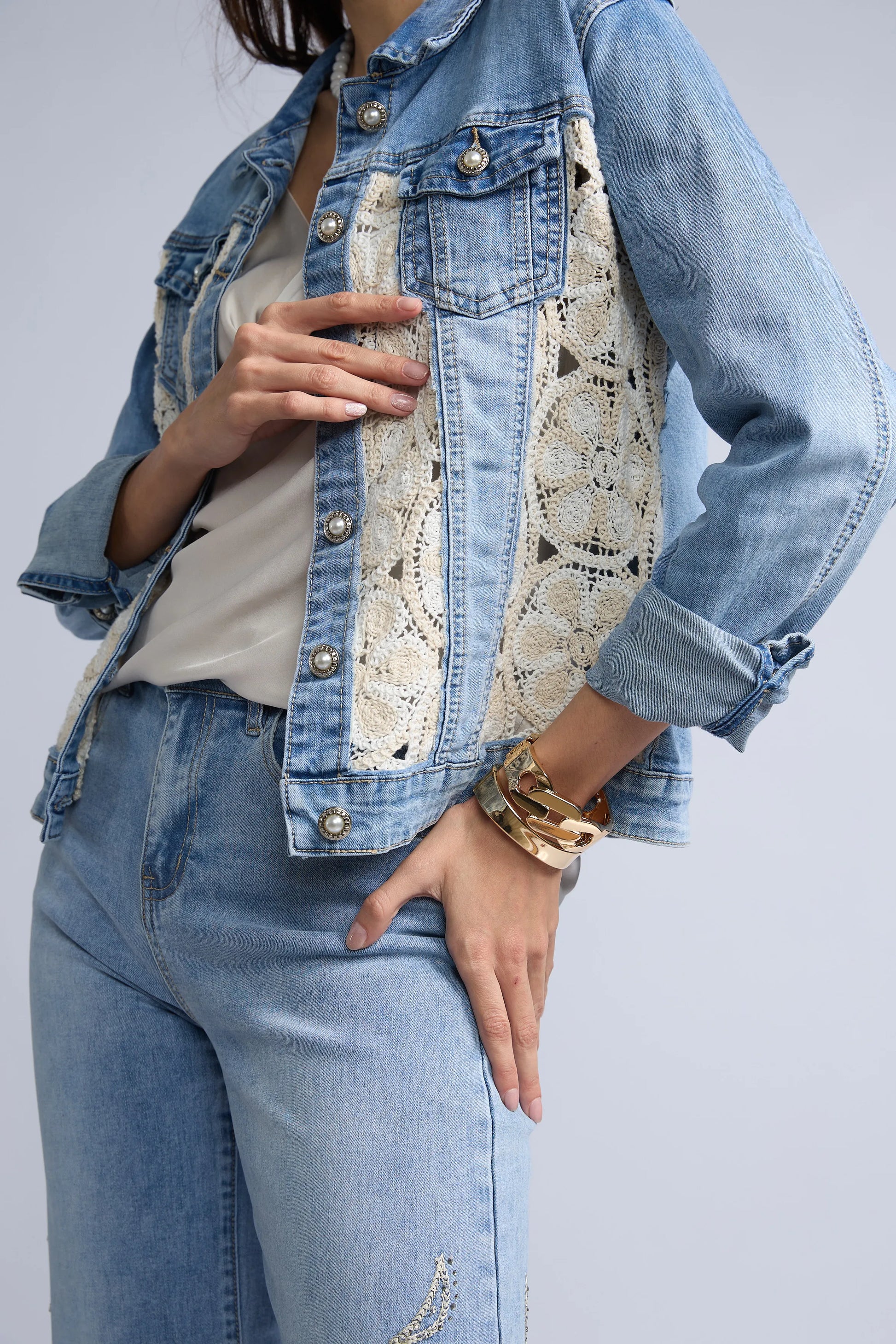 Casaca Broderie Aplicaciones