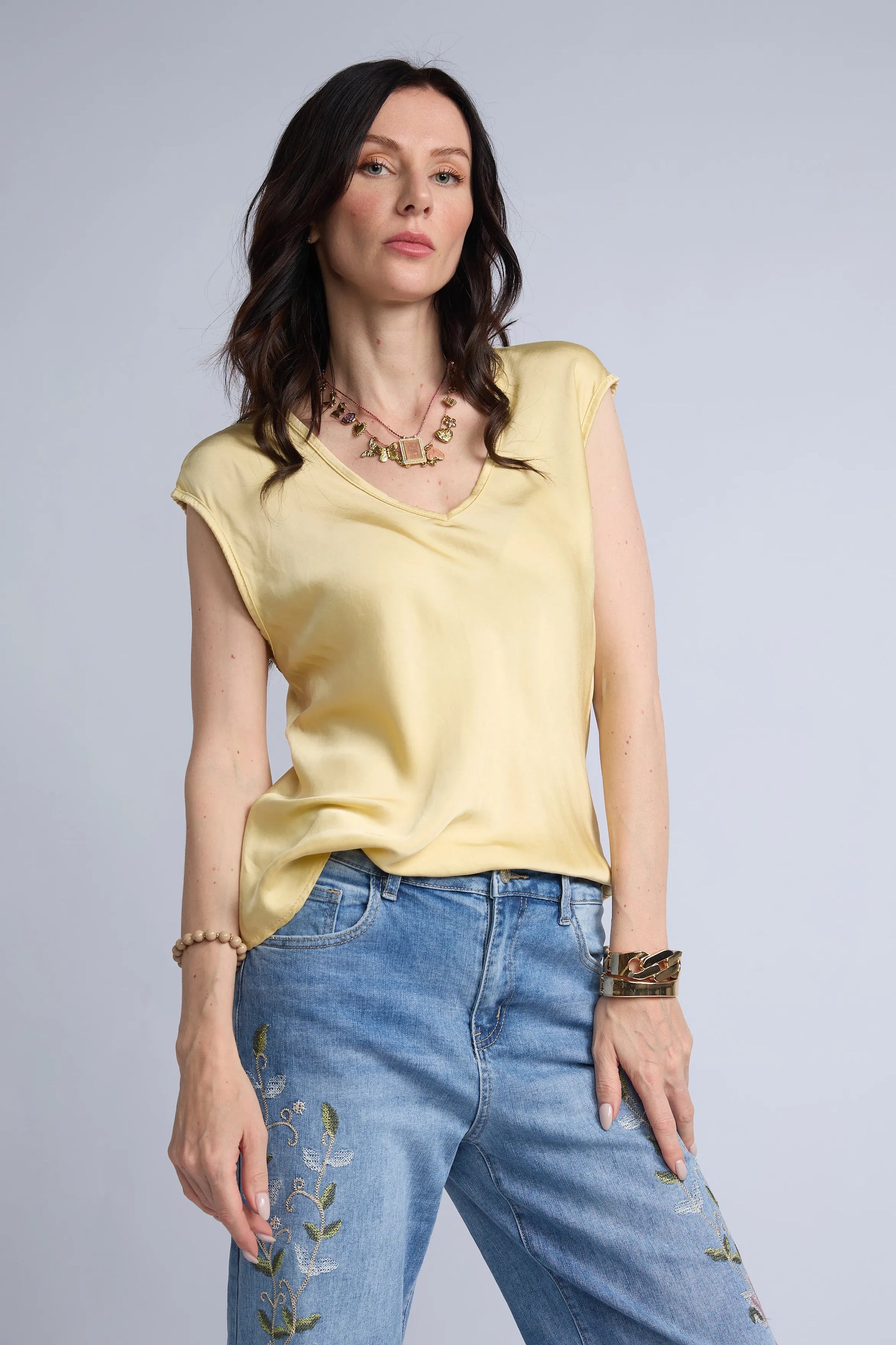 Blusa Color Cuello V