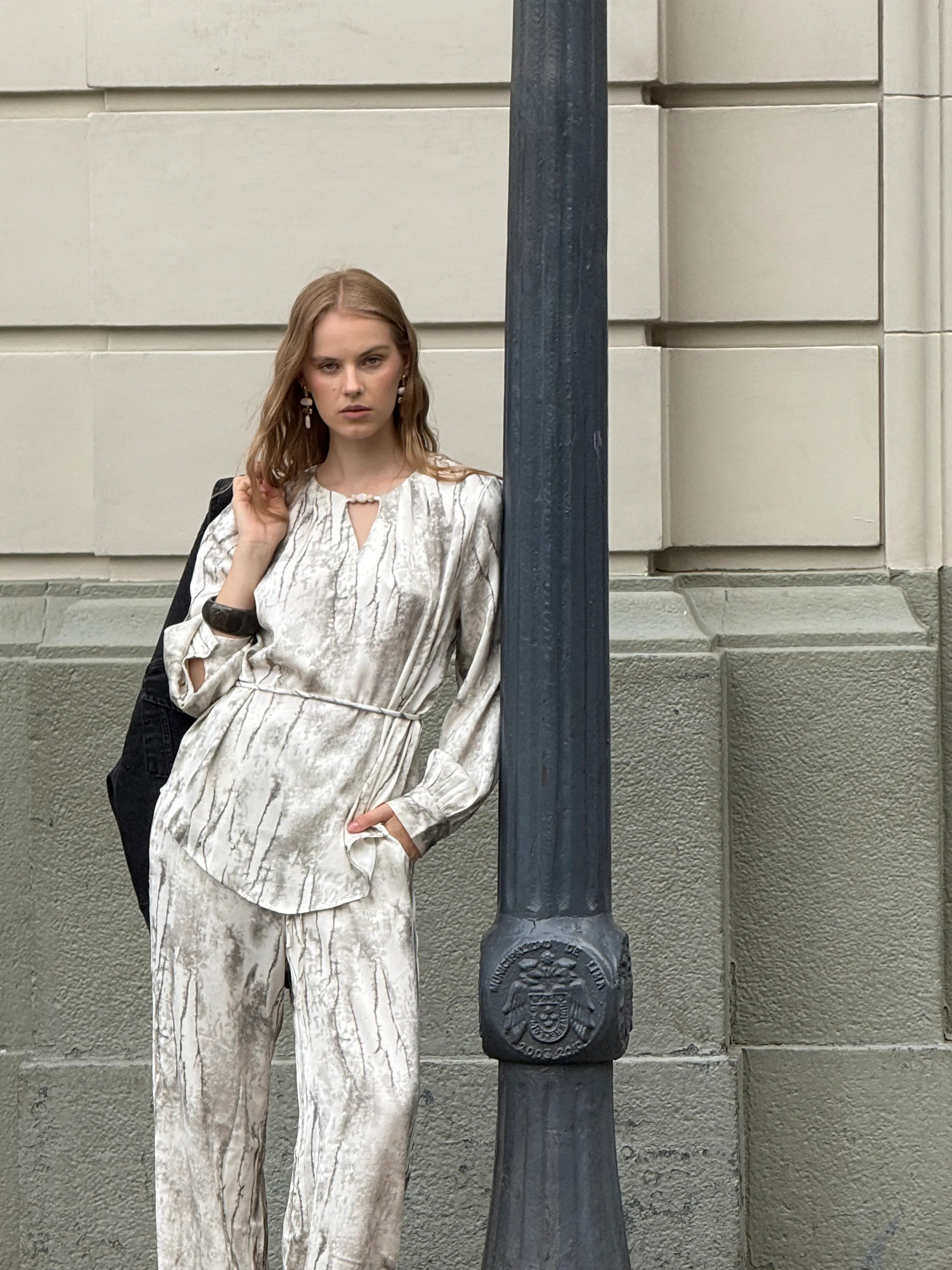 Blusa Manchas Pliegues