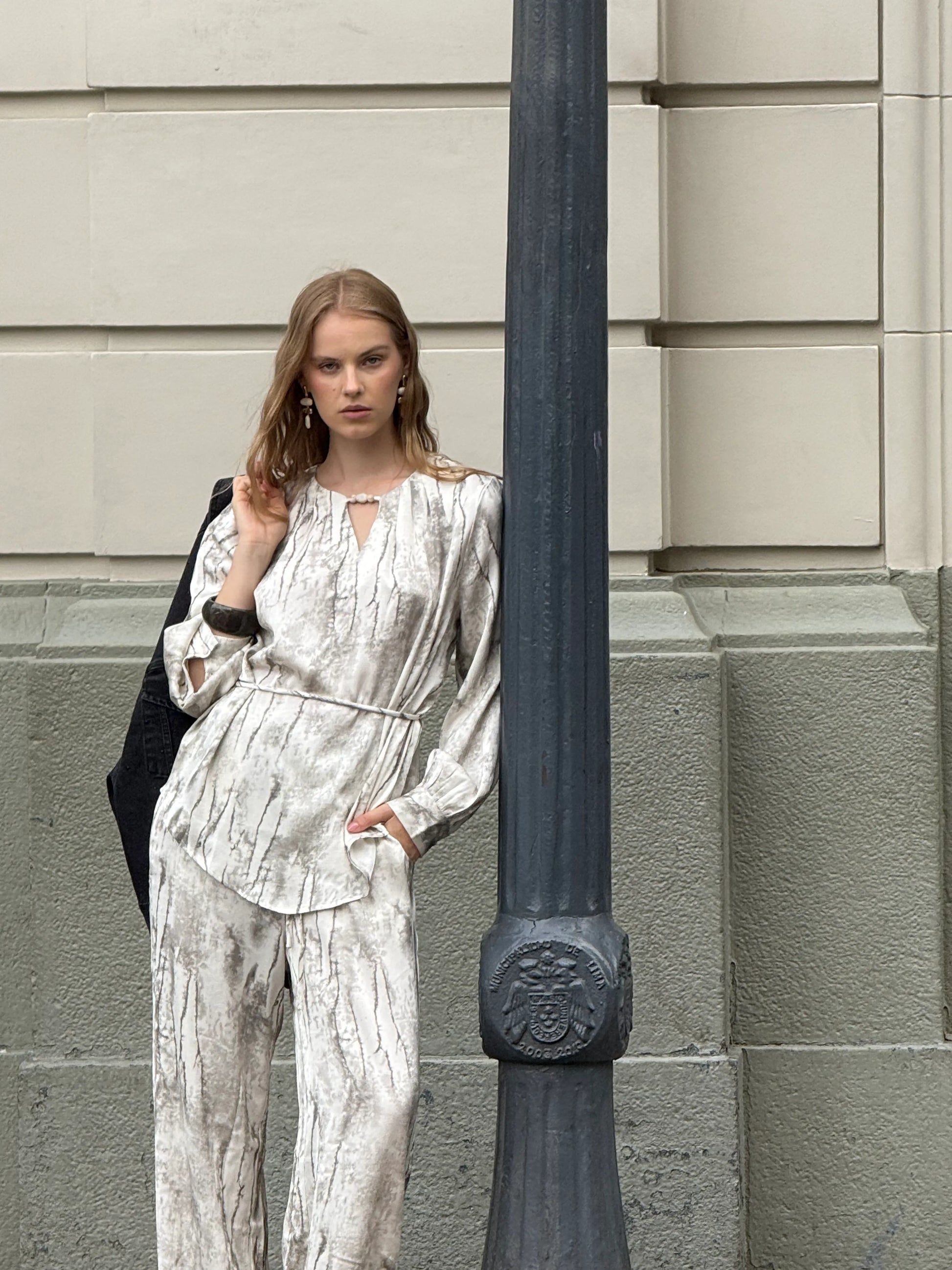 Blusa Manchas Pliegues