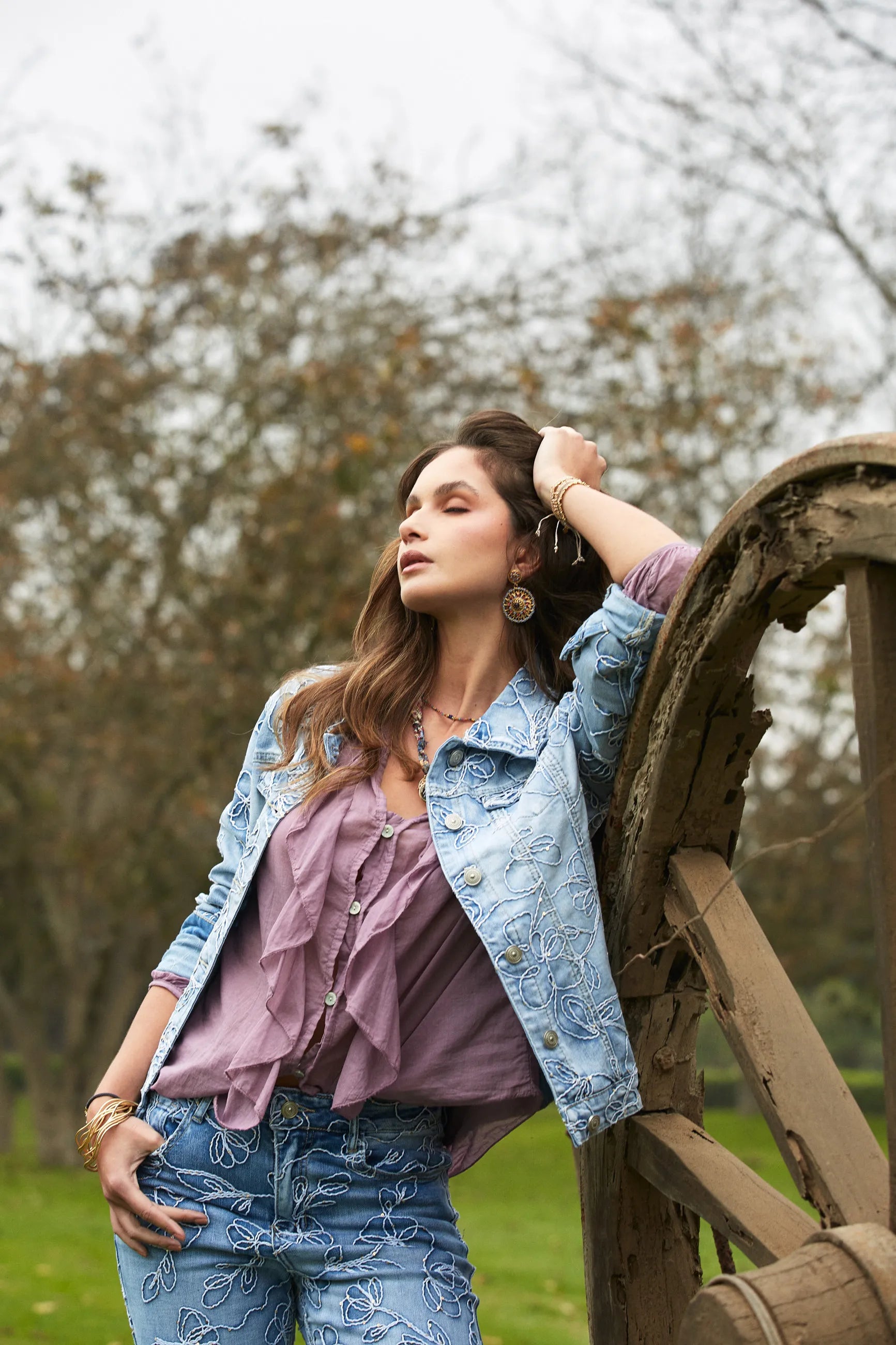 Casaca Denim Bordada Lentejuelas