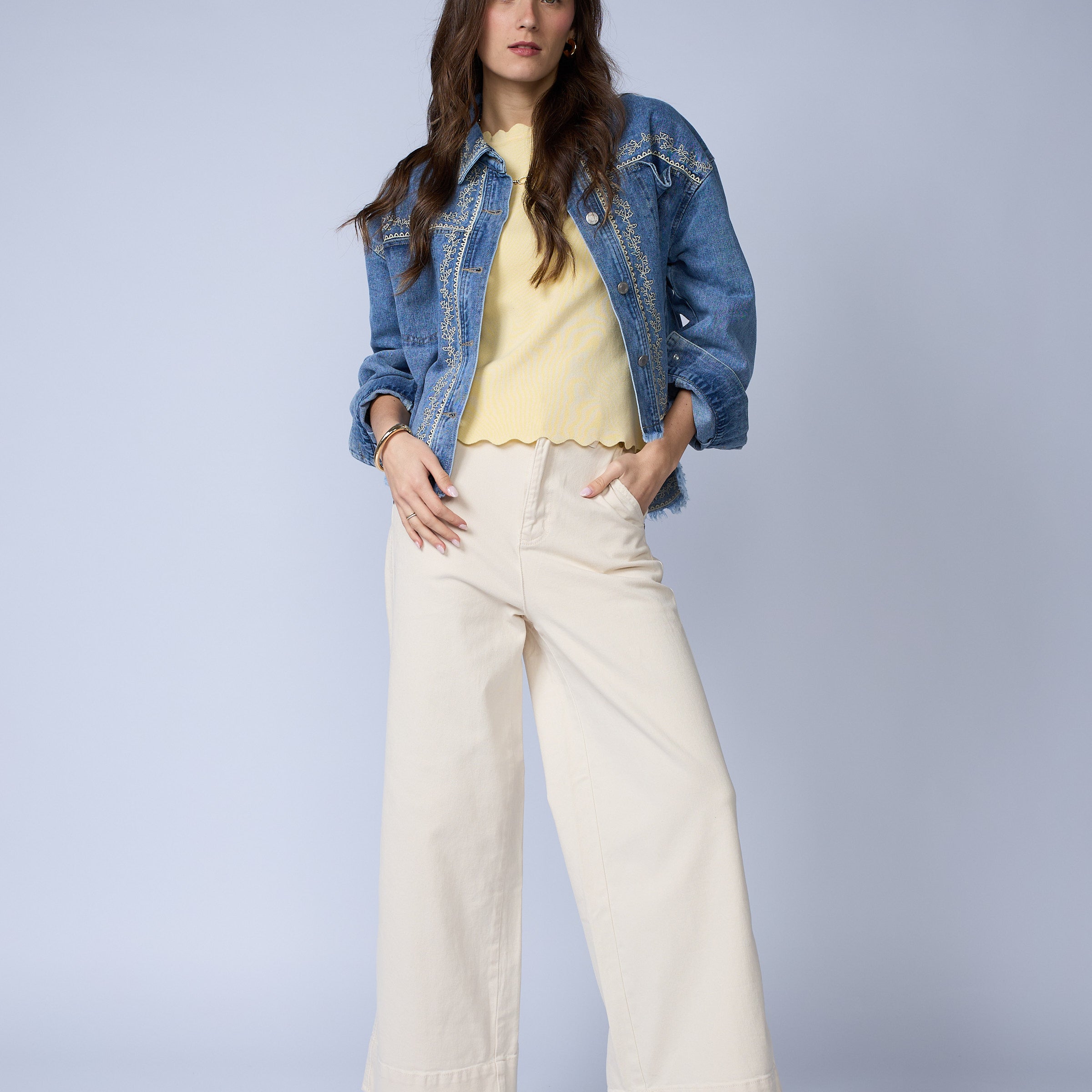 Chaqueta Denim Bordada Desflecada