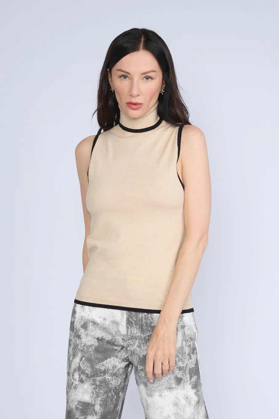 SM Cafarena sweater with colored trim