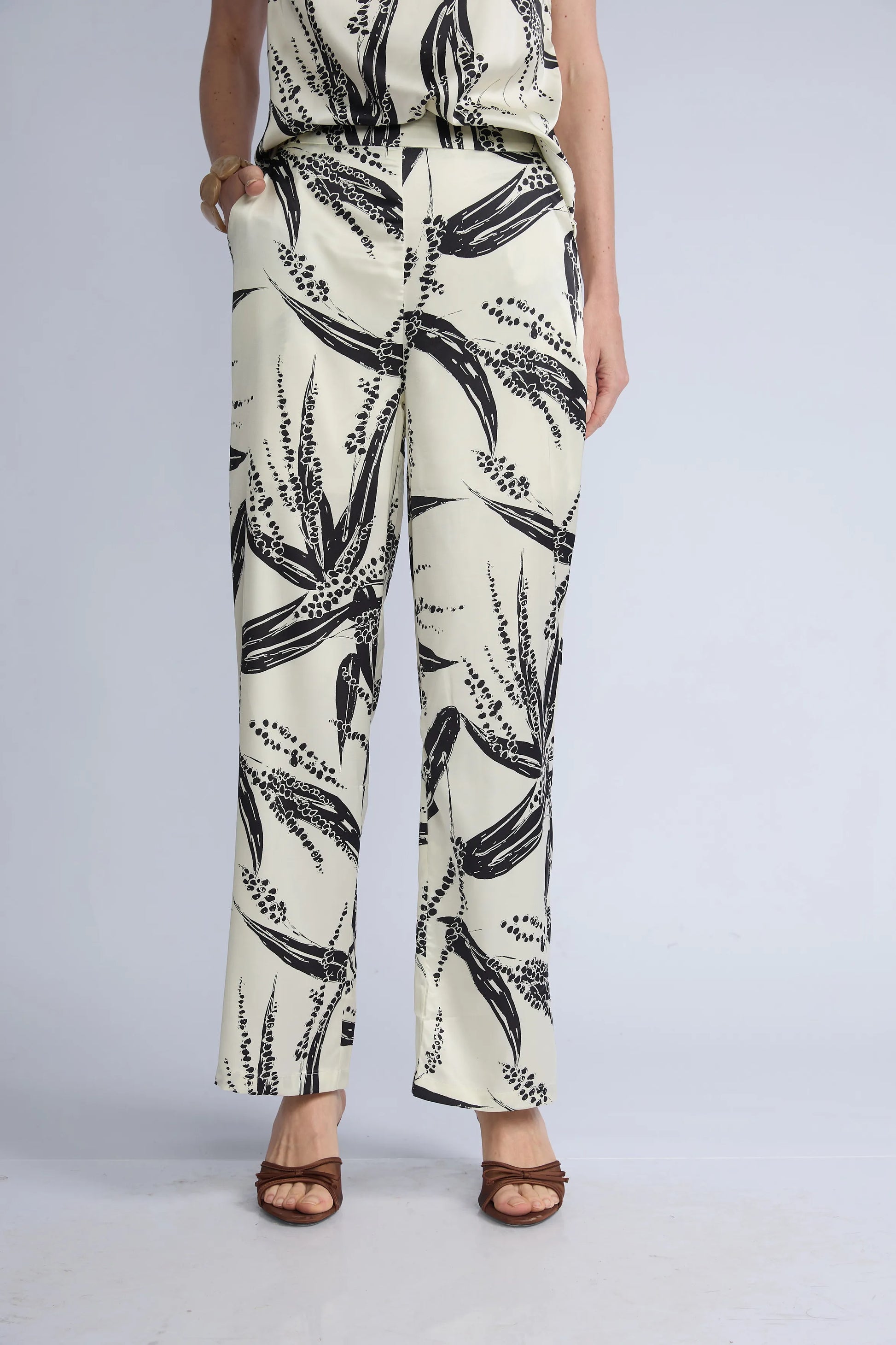 Conjunto Blusa y Pantalon