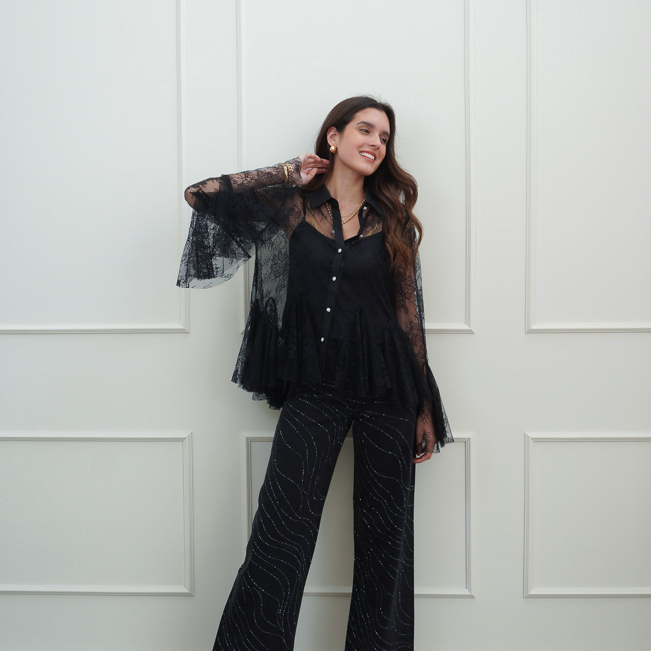 Blusa Encaje Vuelos Botones