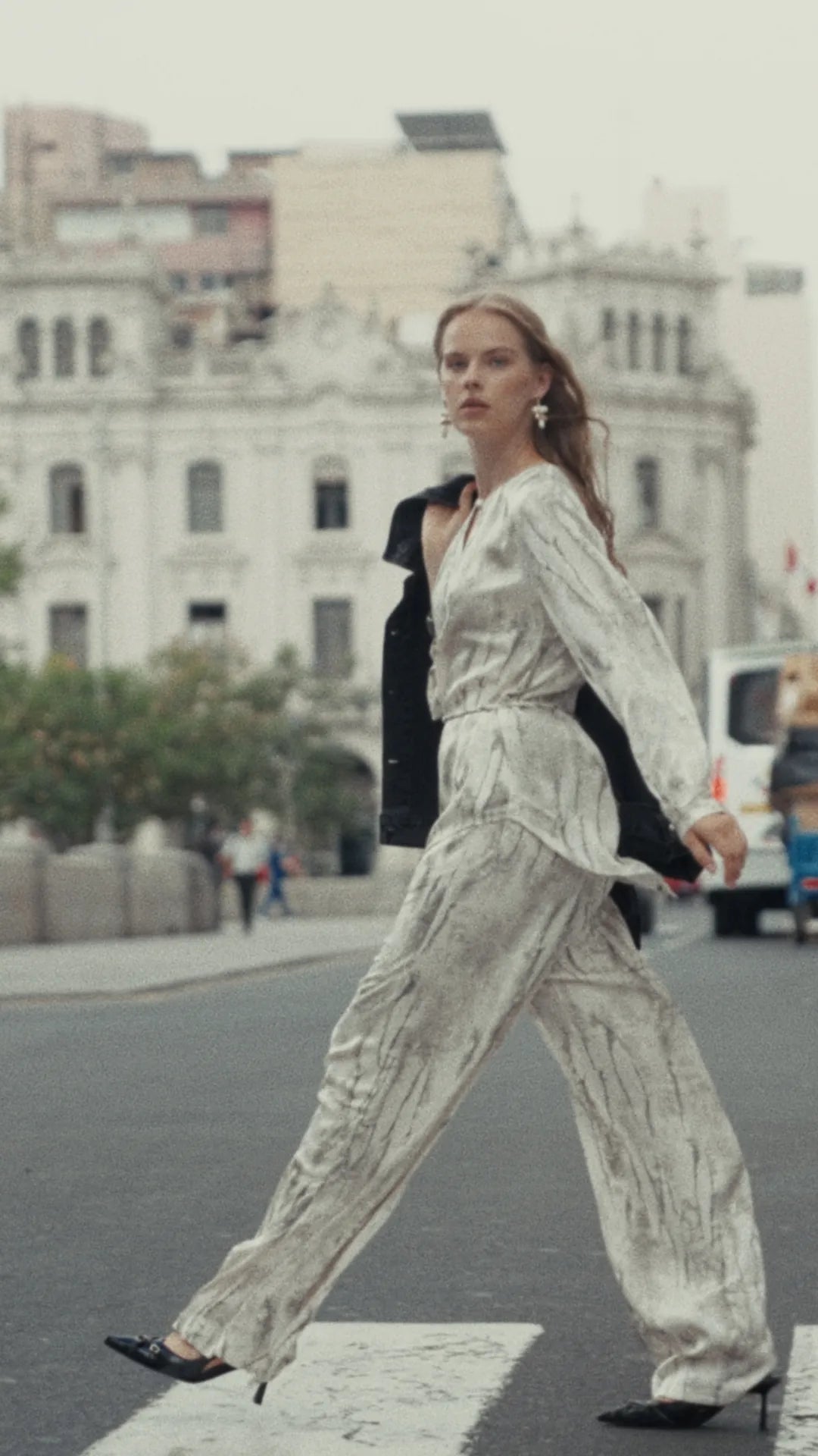 Pantalon Manchas Pliegues