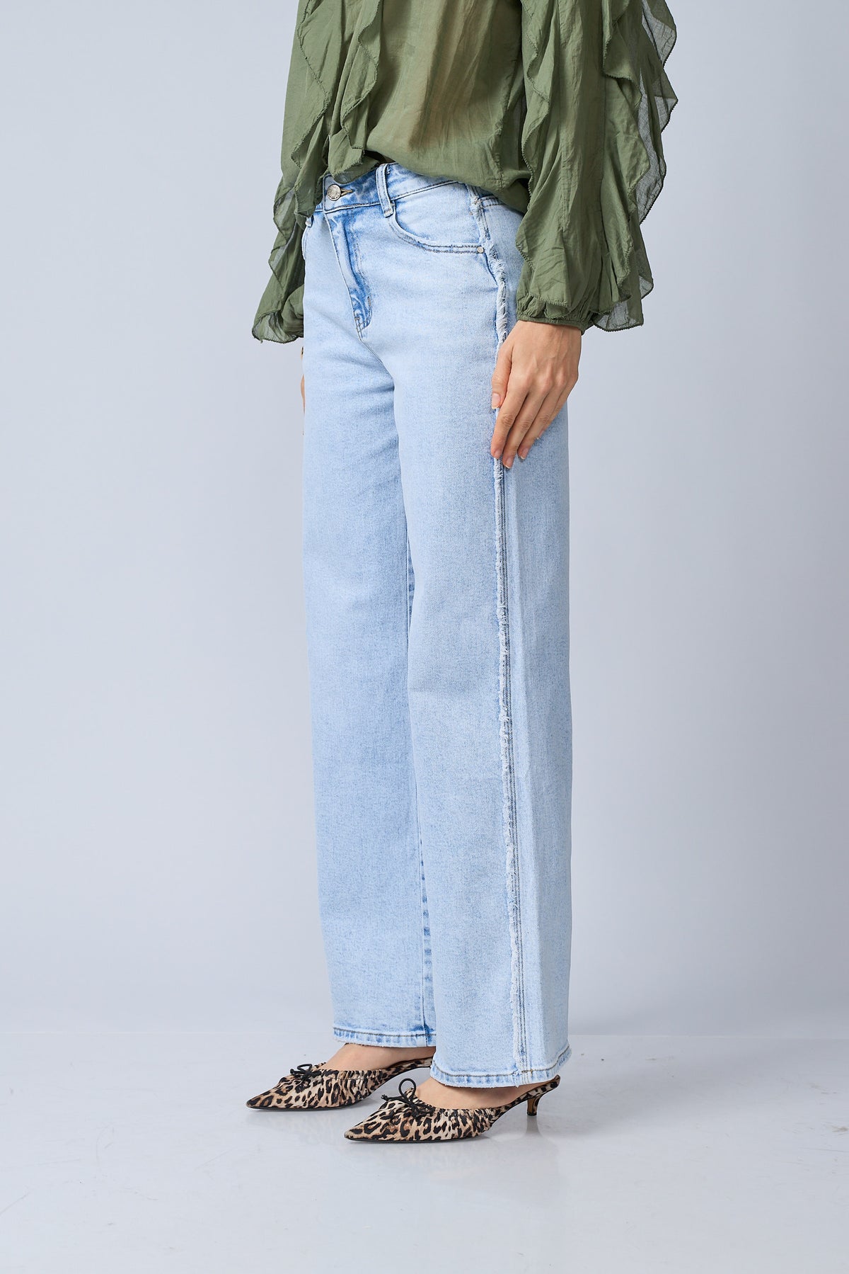 Jean Desflecado Lateral