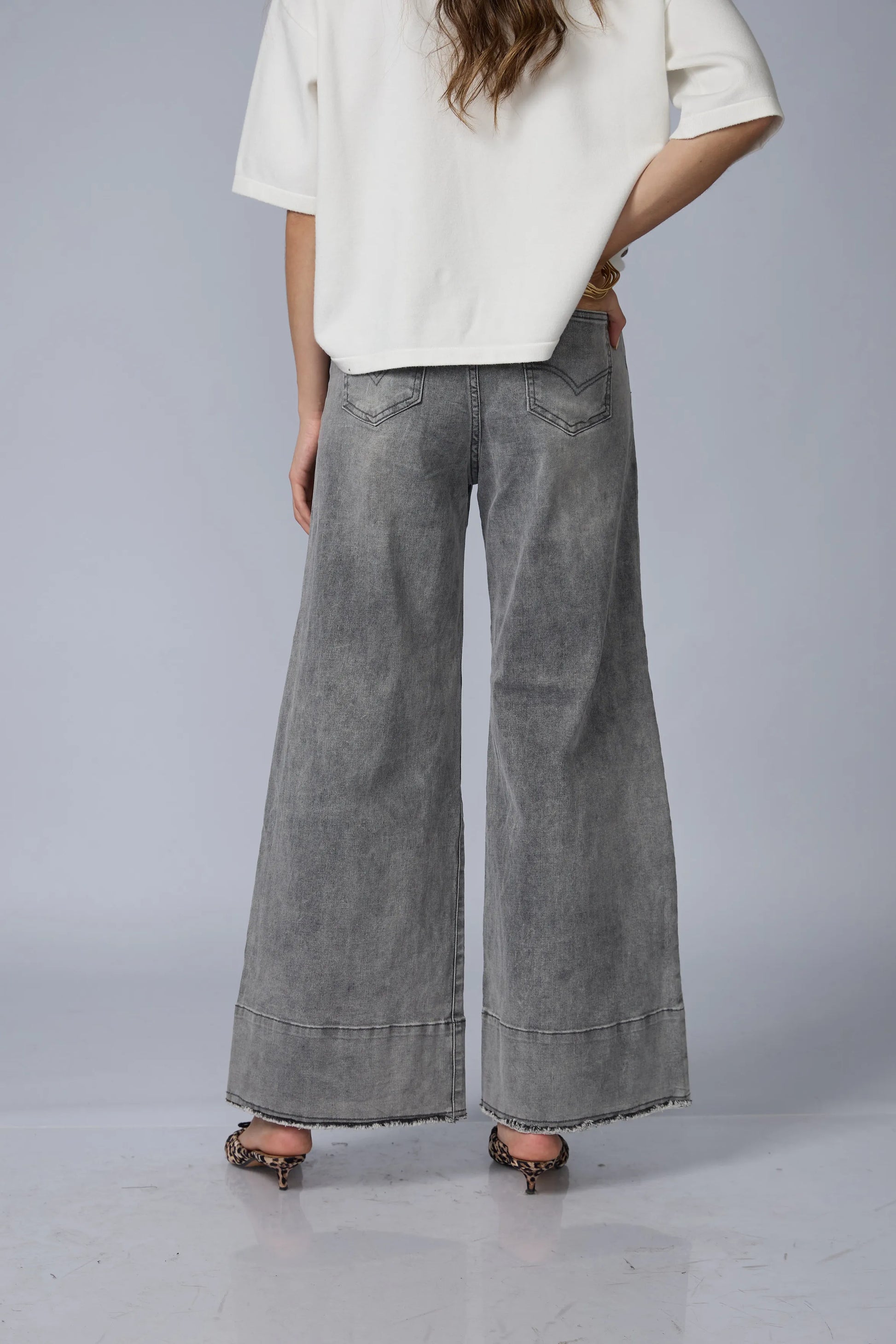 Jean Wide Gris Basta Ancha Desflecada