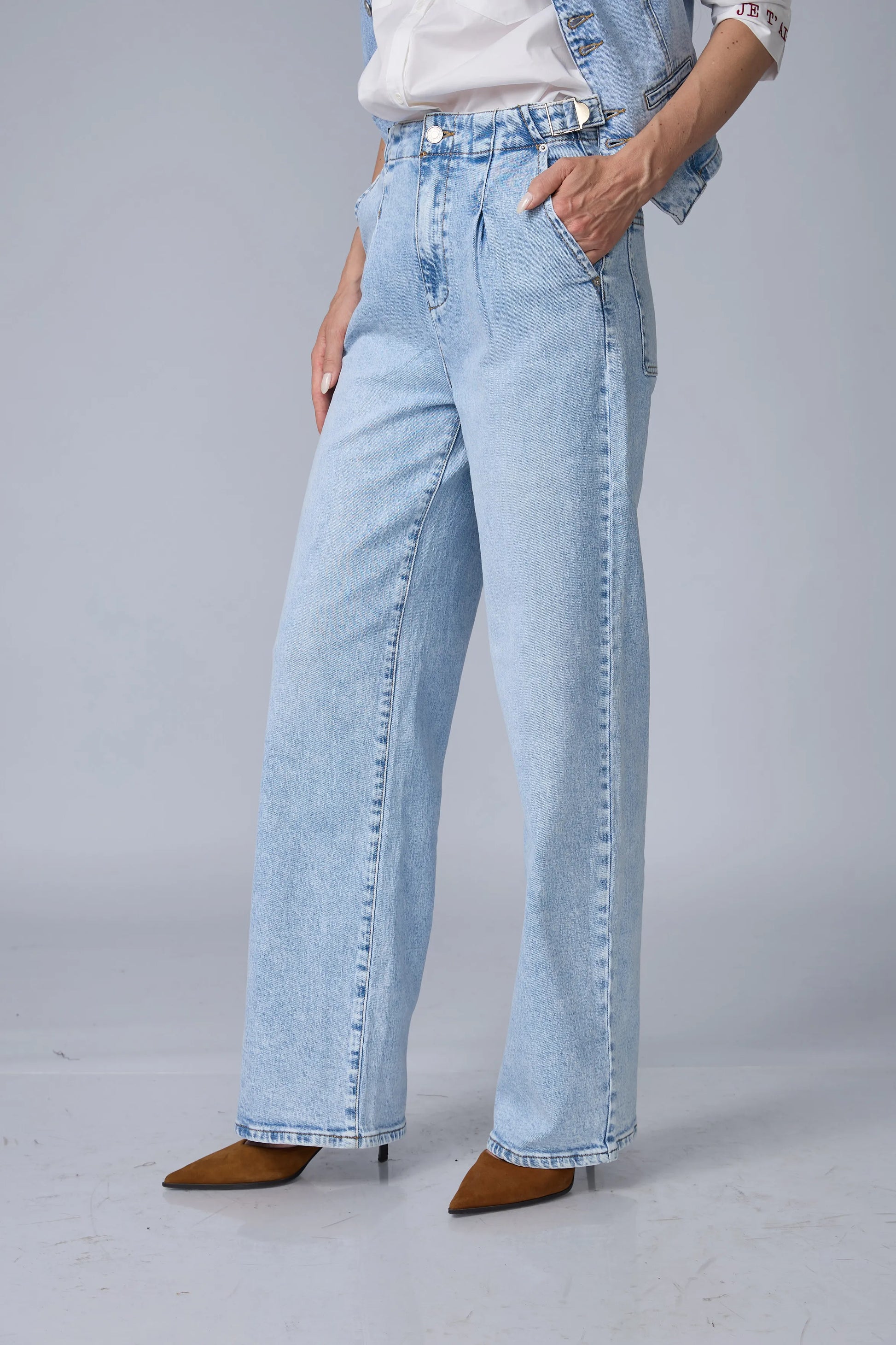 Jean Wide Pliegues Ajuste Cintura