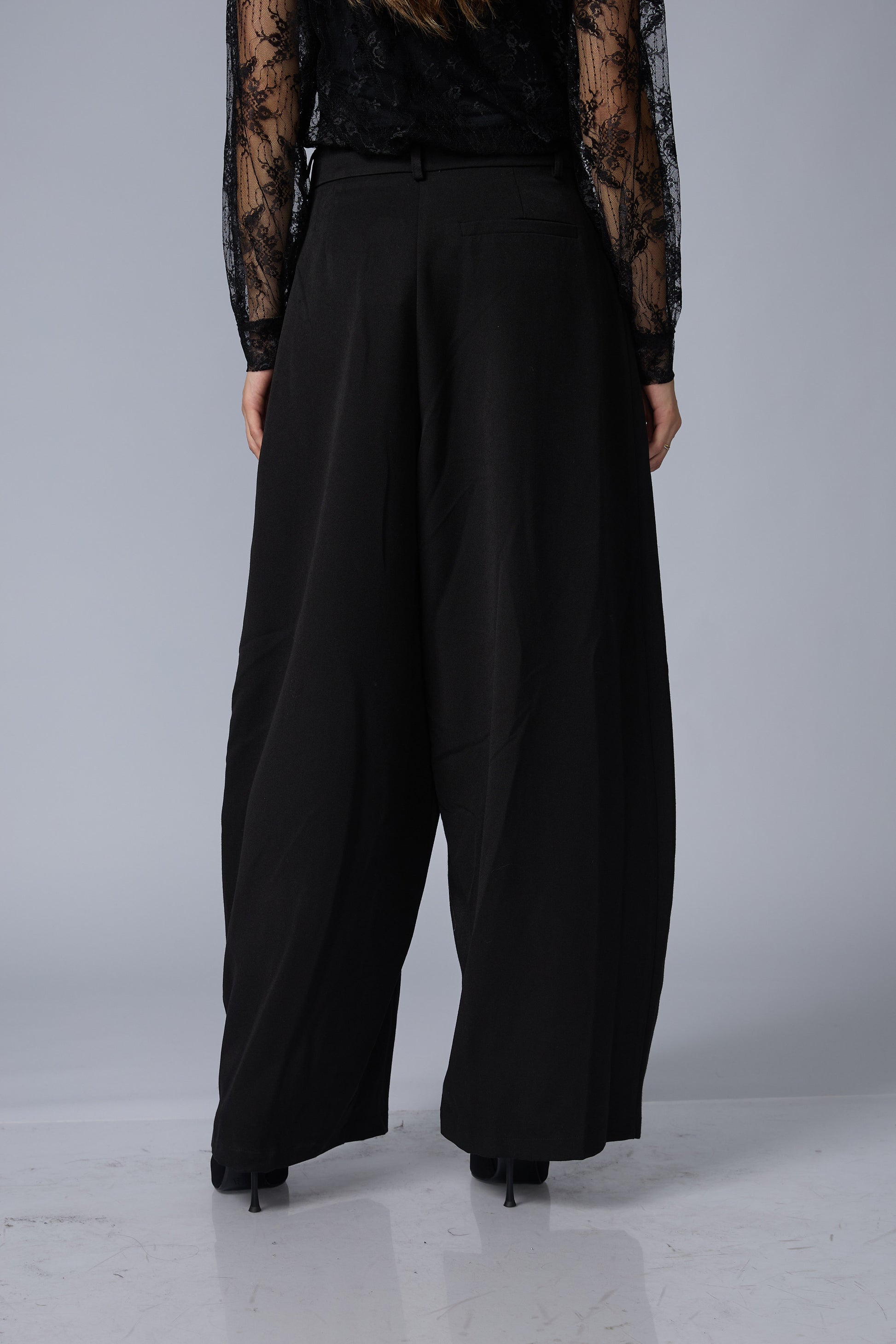 Pantalon Barrel Pliegues