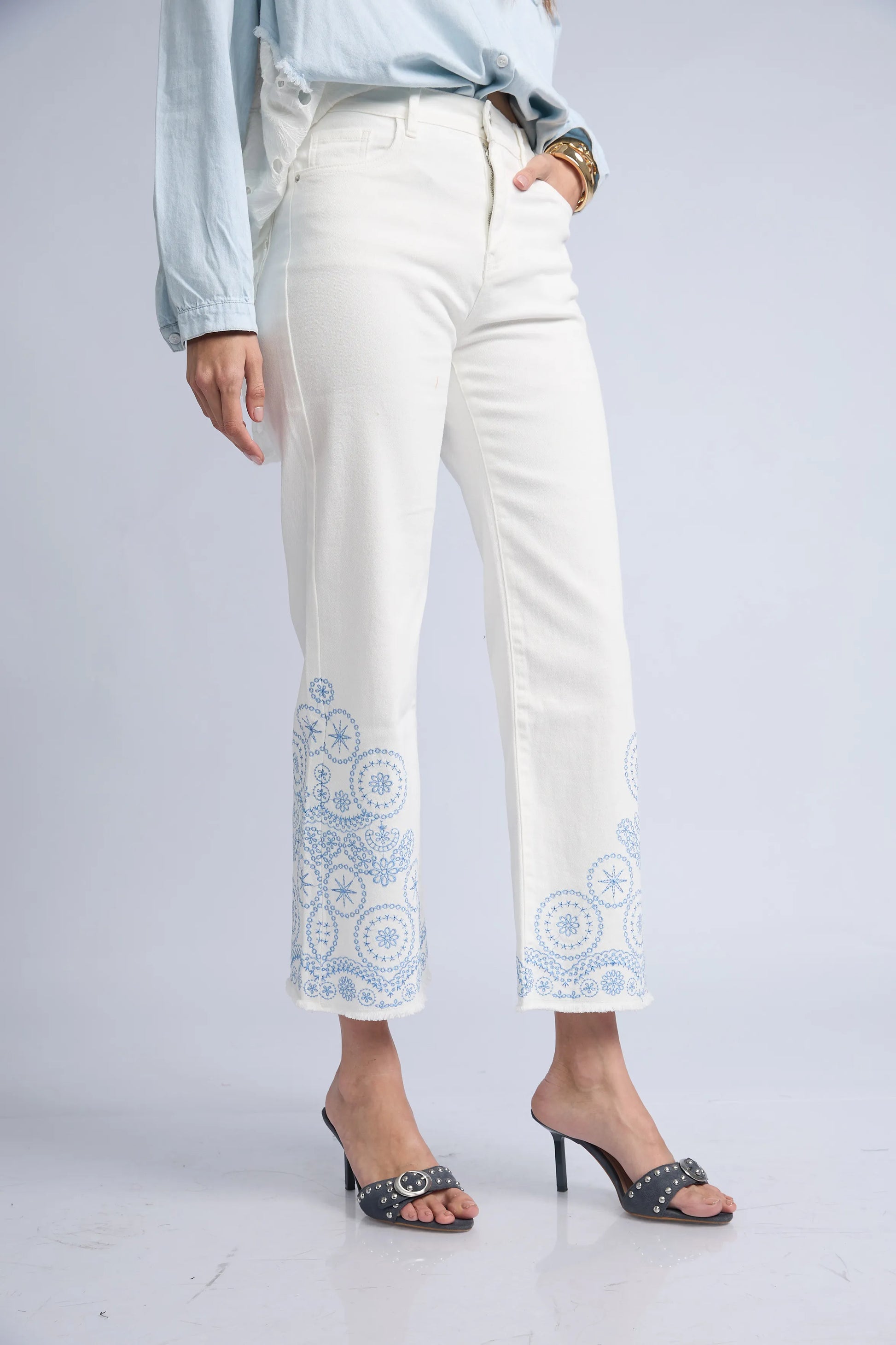 Pantalon Denim Basta Bordada