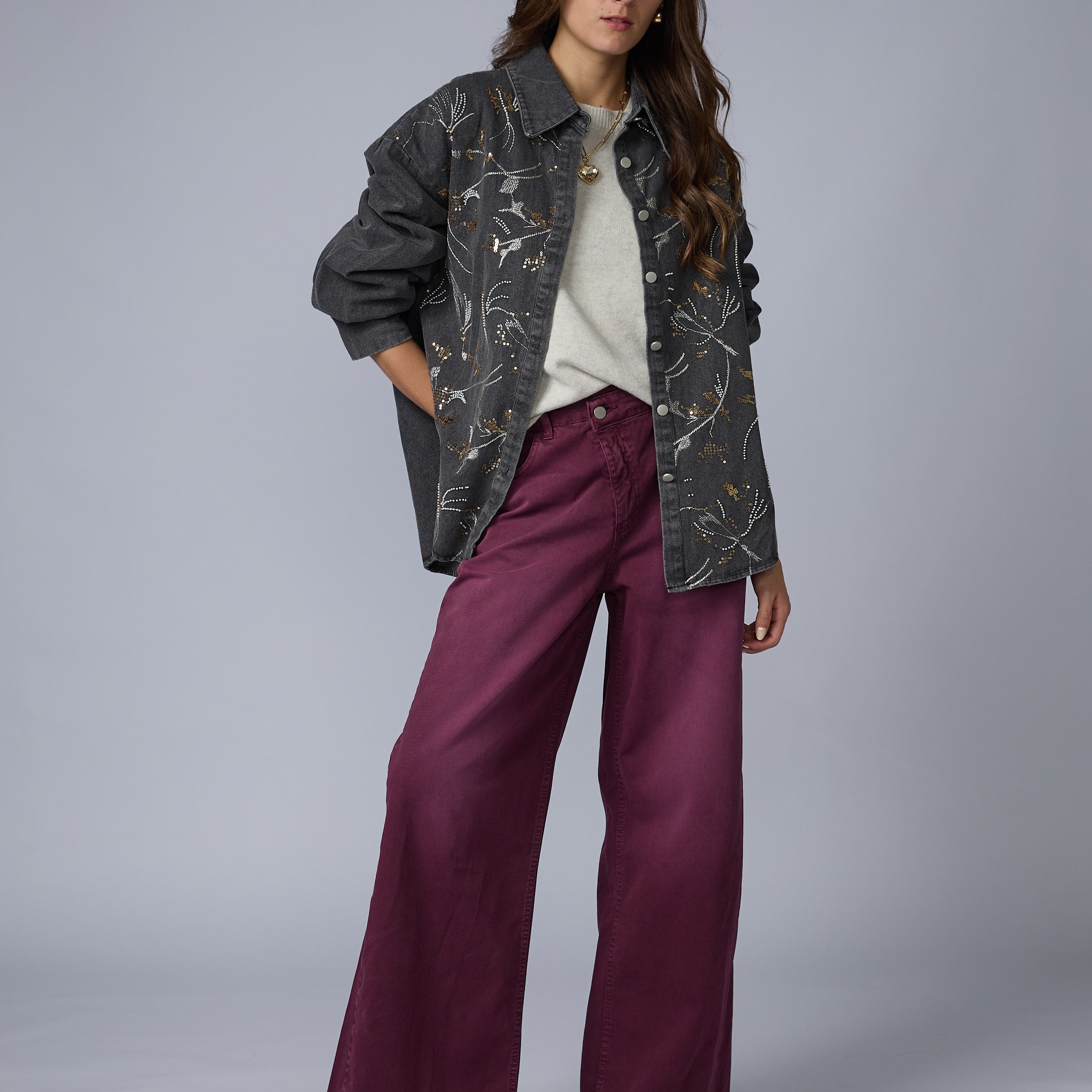 Pantalon Recto Boton Desfasado