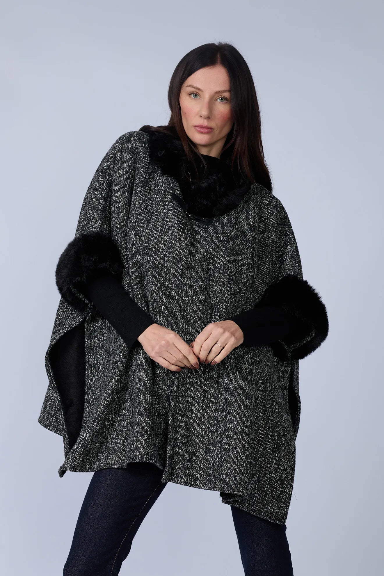 Poncho Pelos