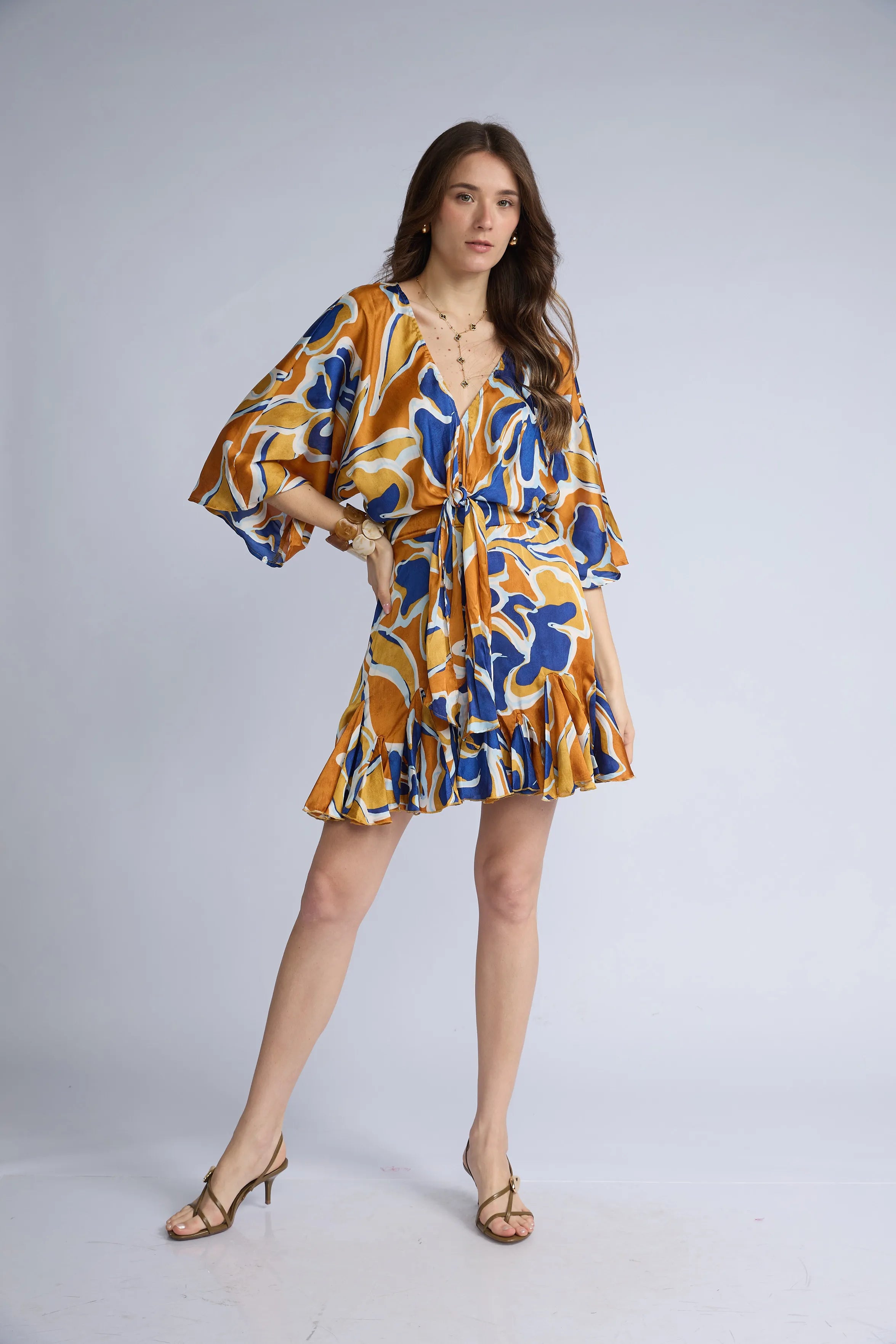 Vestido Corto Estampado Nudo