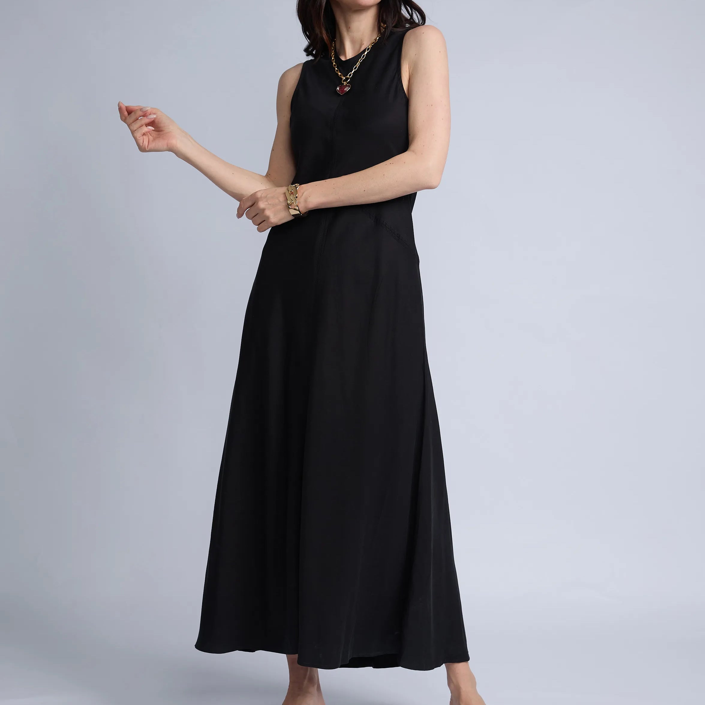 Vestido Largo Bolsillos y Cierre