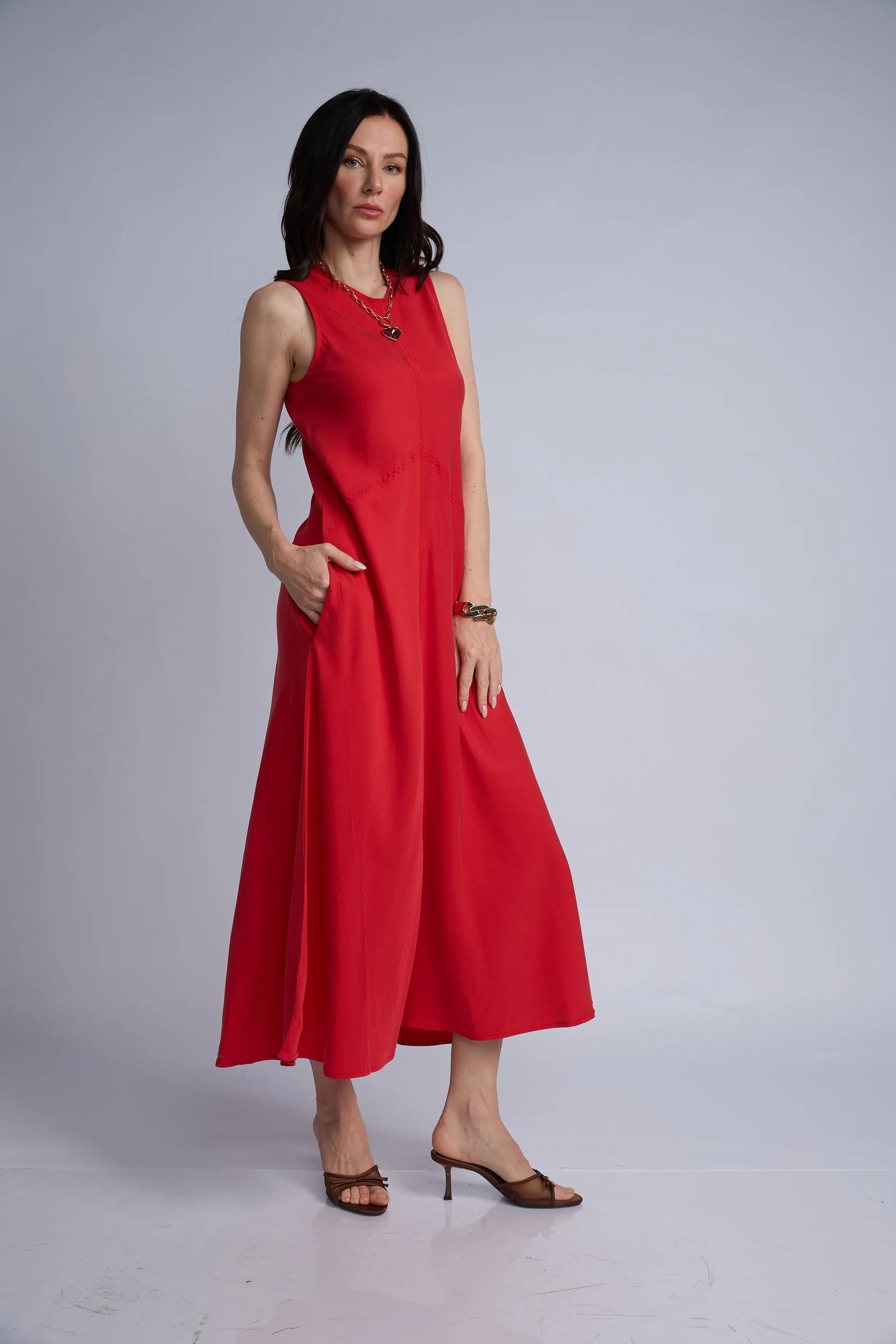 Vestido Largo Bolsillos y Cierre