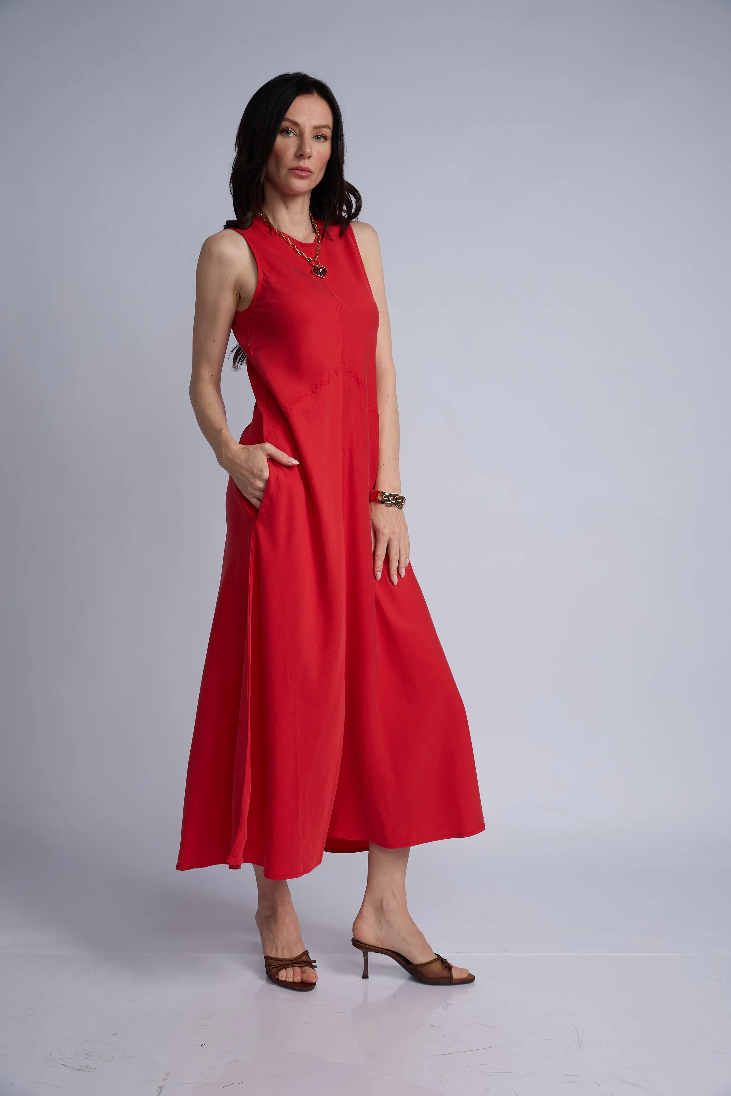 Vestido Largo Bolsillos y Cierre