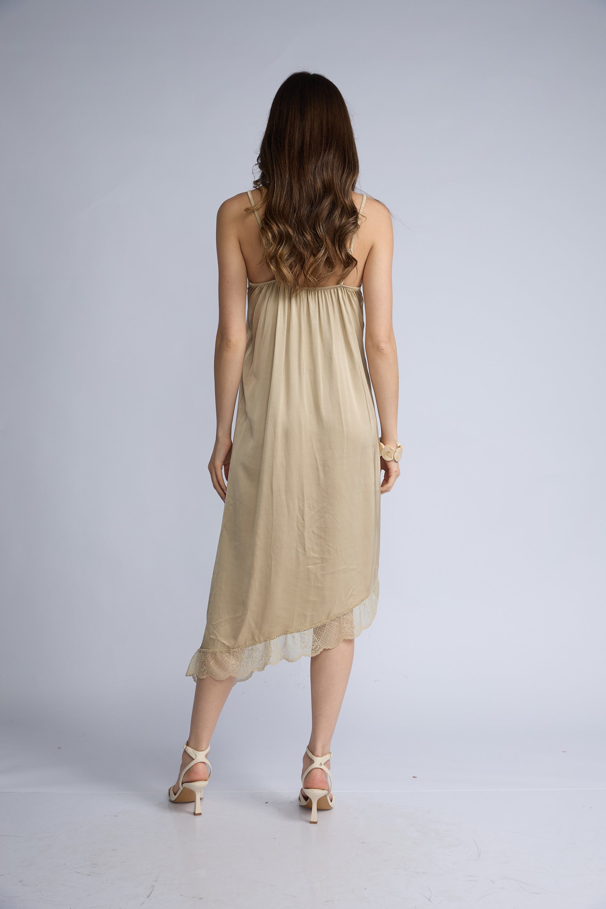 Vestido Lencero Encaje Diagonal