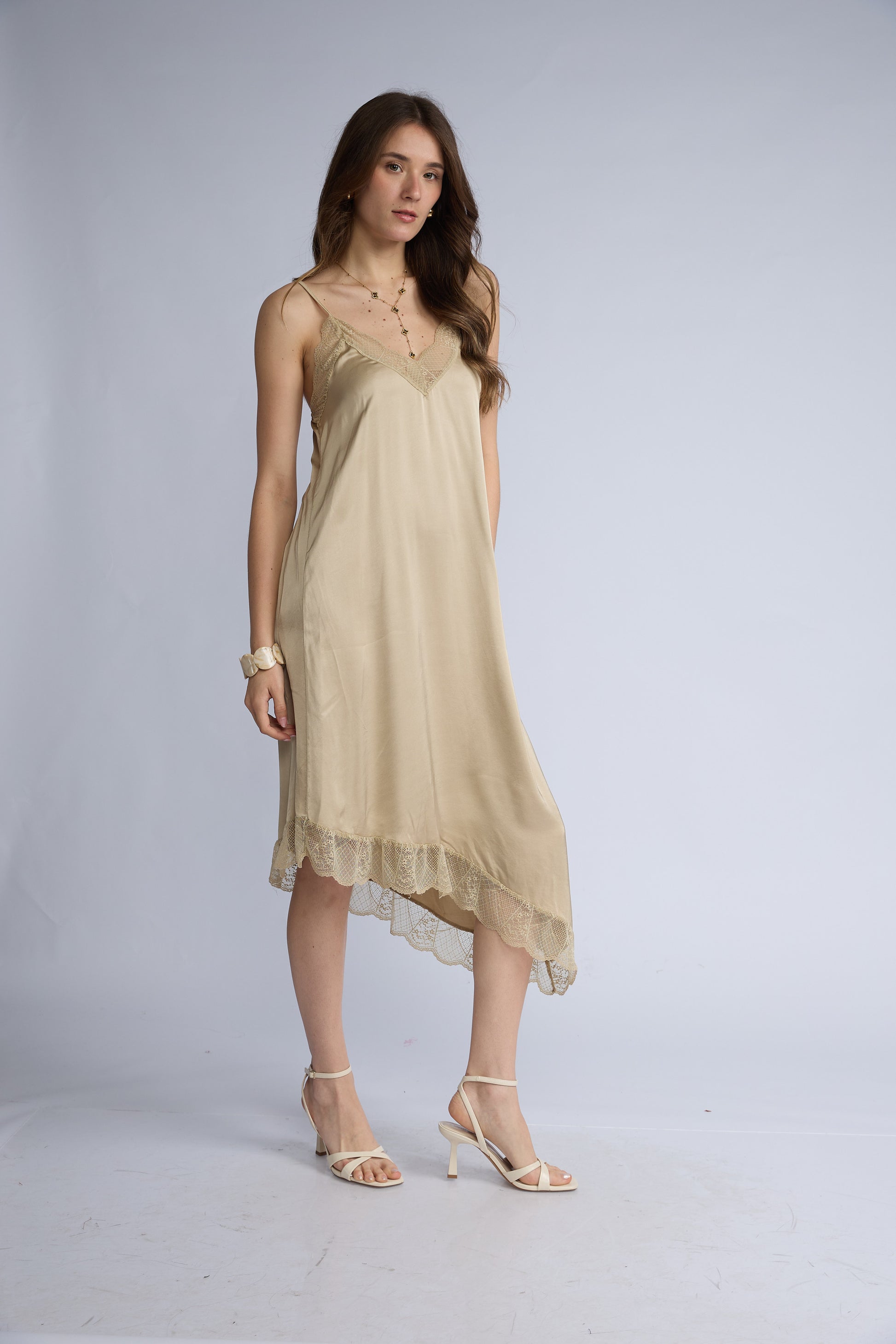 Vestido Lencero Encaje Diagonal