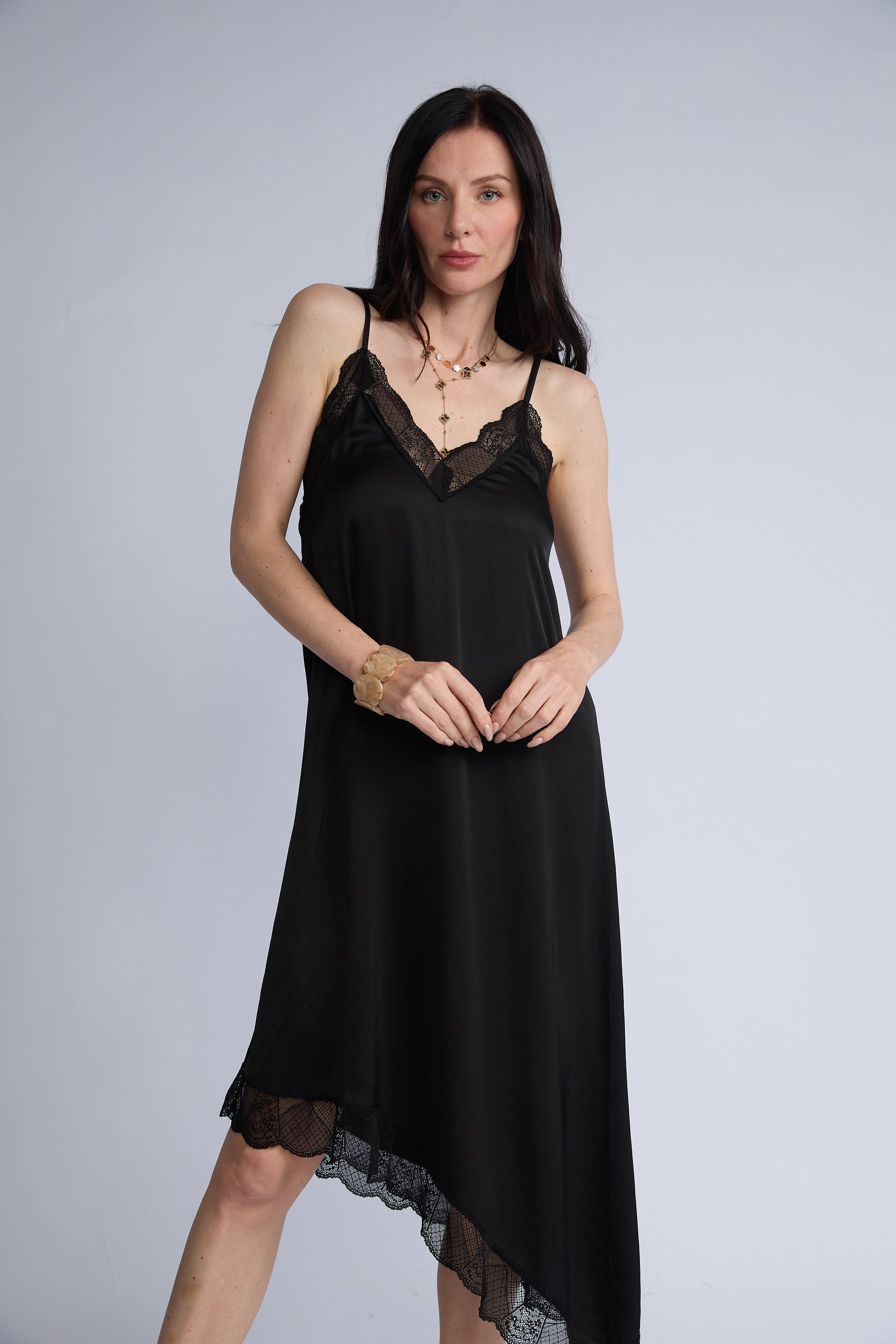 Vestido Lencero Encaje Diagonal