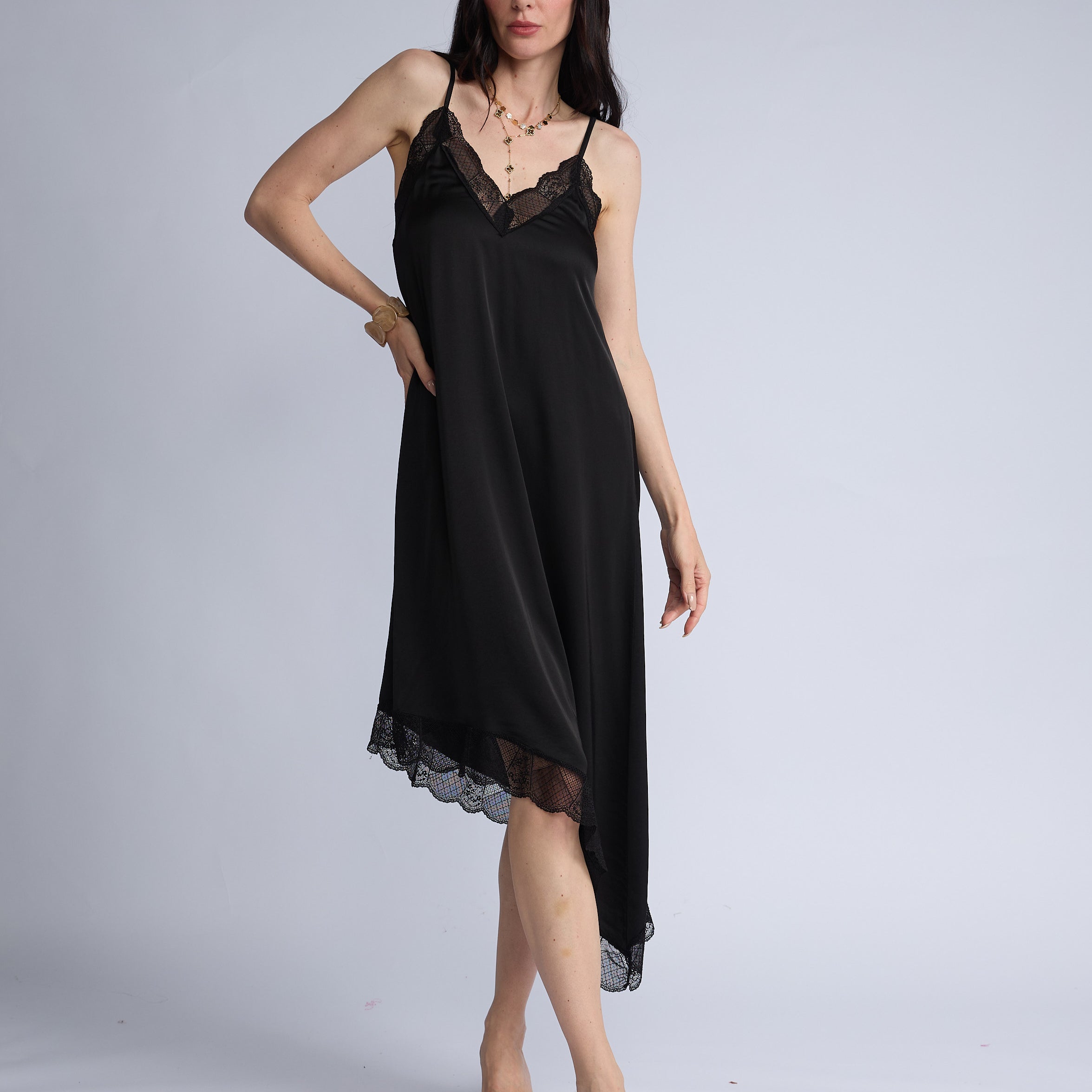 Vestido Lencero Encaje Diagonal