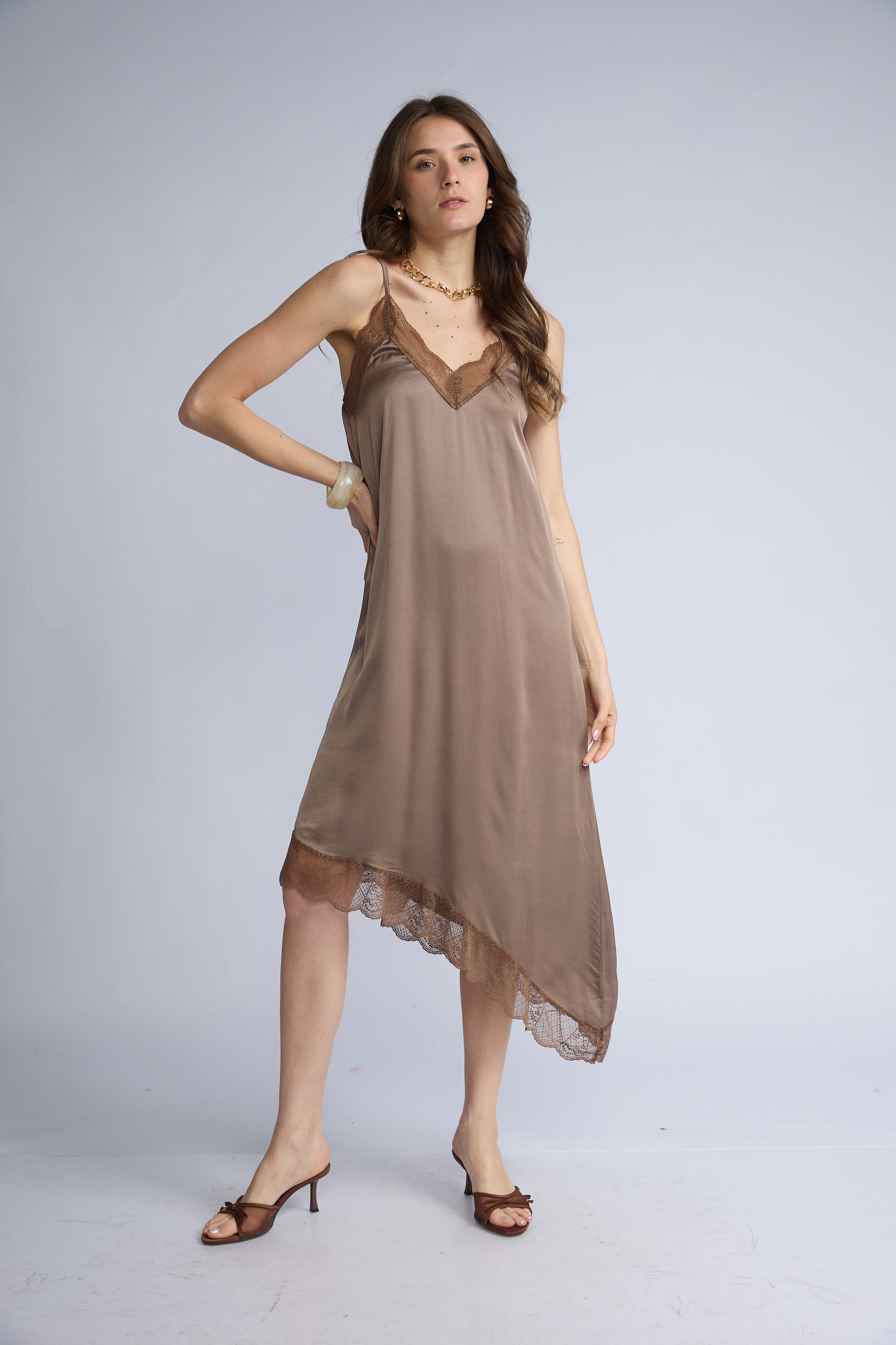 Vestido Lencero Encaje Diagonal