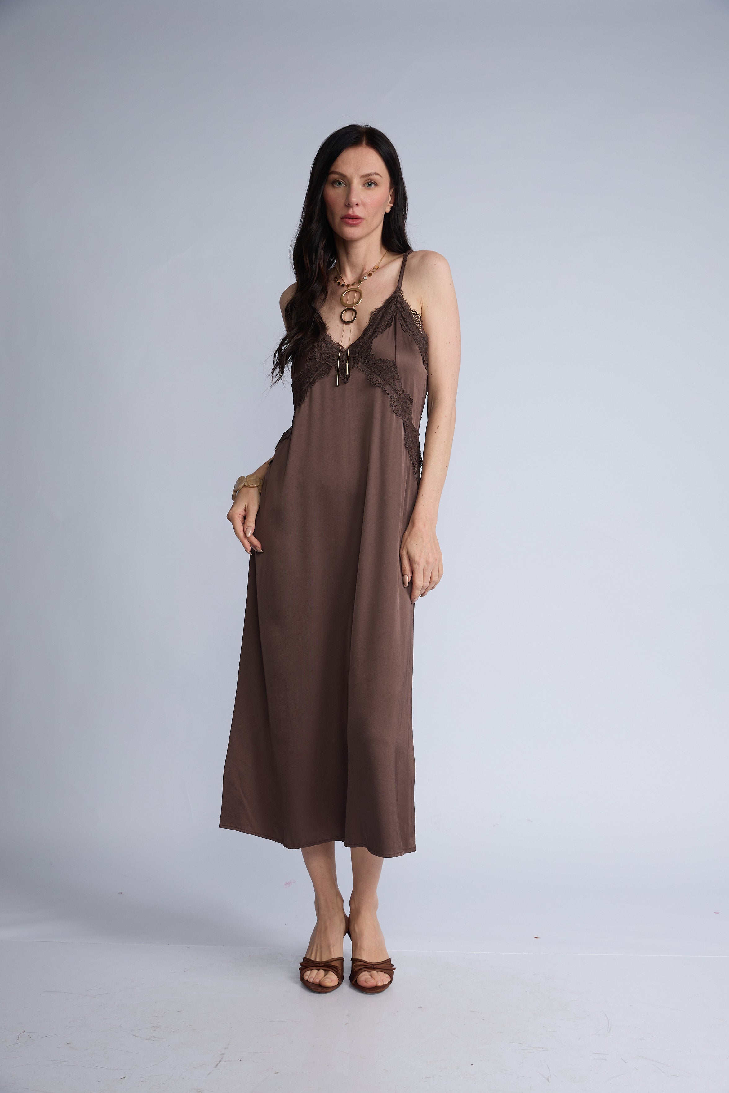 Vestido Lencero Encaje Escote