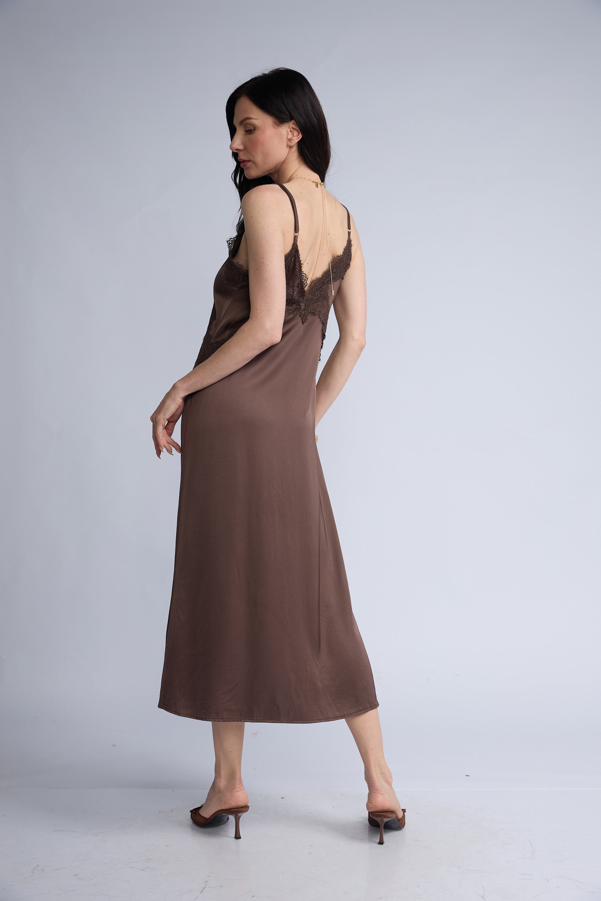 Vestido Lencero Encaje Escote