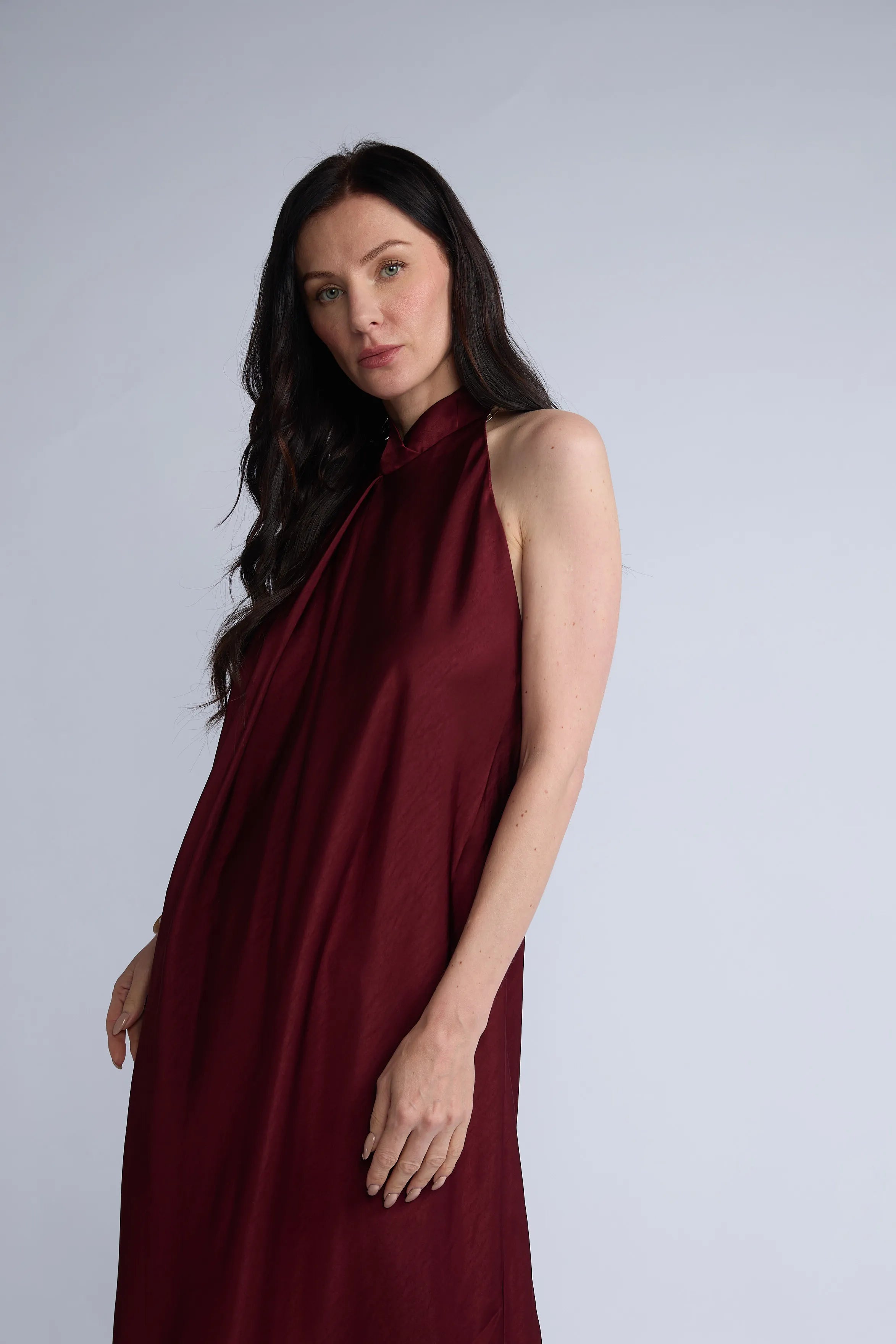 Vestido Recto Cuello Alto